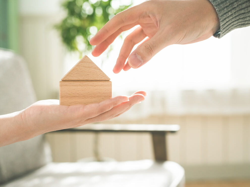 不動産の生前贈与を失敗したくない人必見！費用と節税方法について