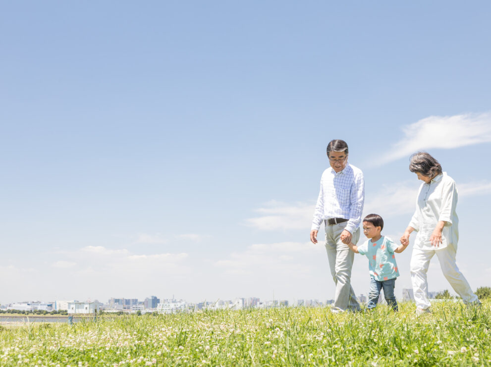 孫に遺産を相続させる４つの方法と相続権がある場合の相続割合と税金