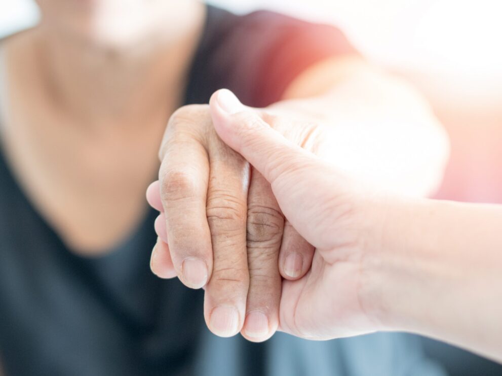 被保佐人とは？保佐人が必要なケースや成年被後見人との違いを解説