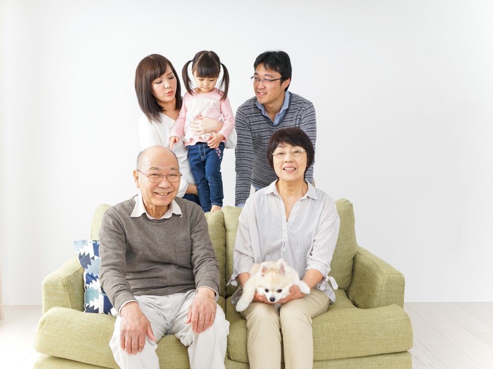 相続でよく見る【直系尊属】とは？範囲や【直系卑属】との違いを解説