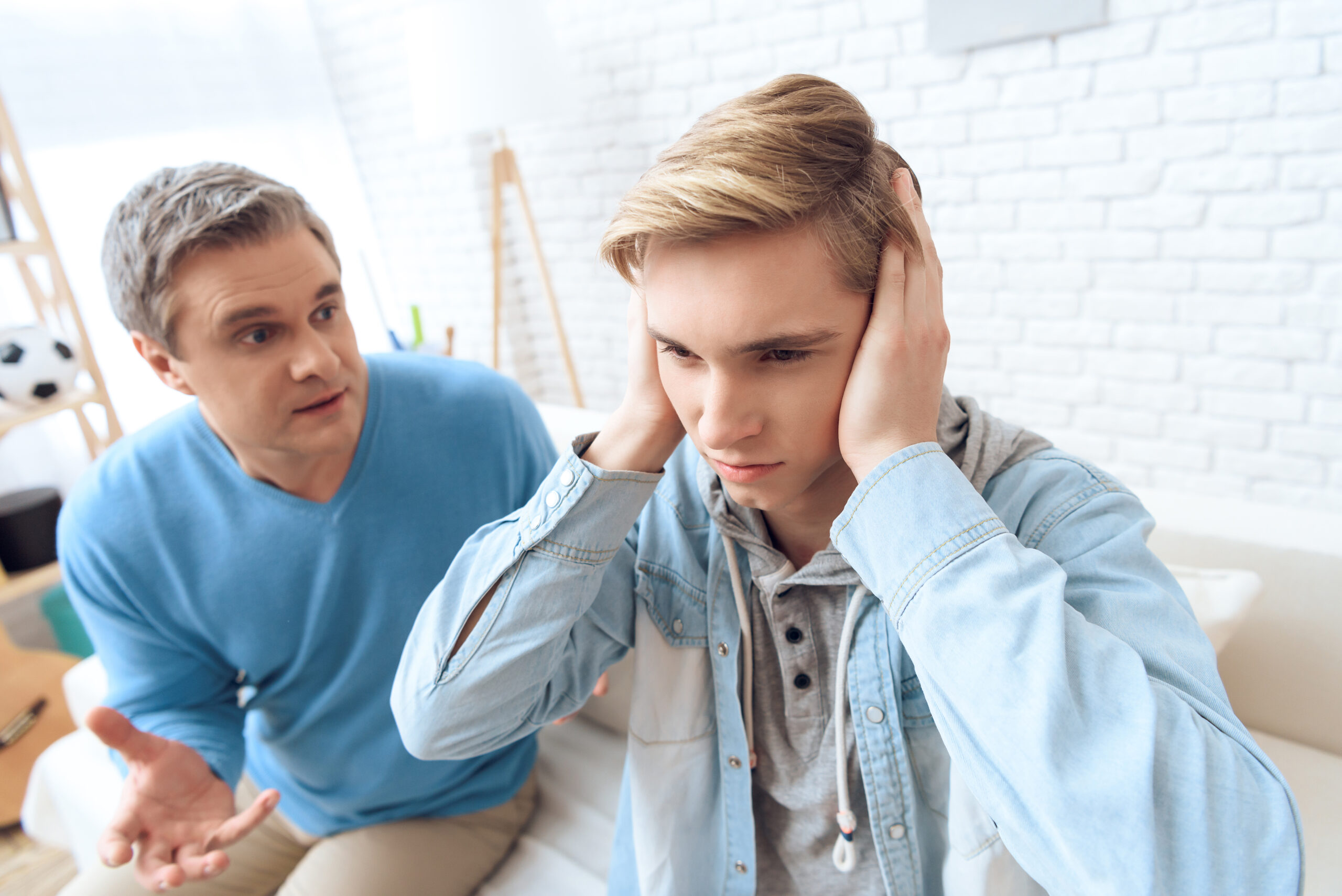 親の面倒をみない長男どうすればいい？相続への影響はある？