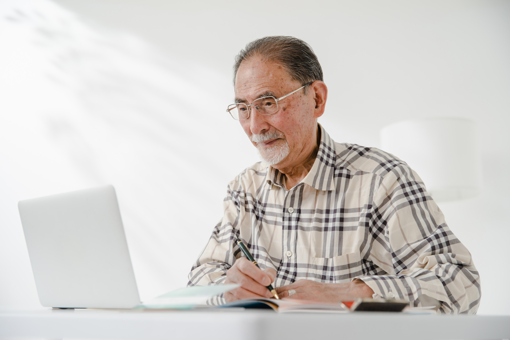 独身の方が亡くなったときの相続順位|相続人と相続分はどうなる?