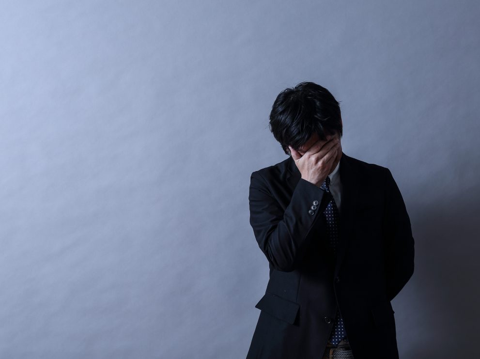 亡くなって10年後に借金が判明！相続放棄は可能か｜しなかった場合どうなる？