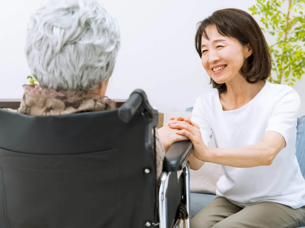 親の介護は放棄できない！介護が難しい場合の対処法3つを簡単解説