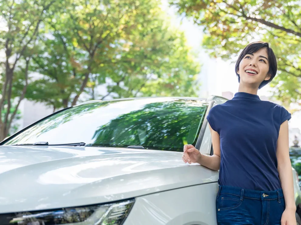 車のプレゼントで贈与税がかかるケースとは？節税・計算方法を解説