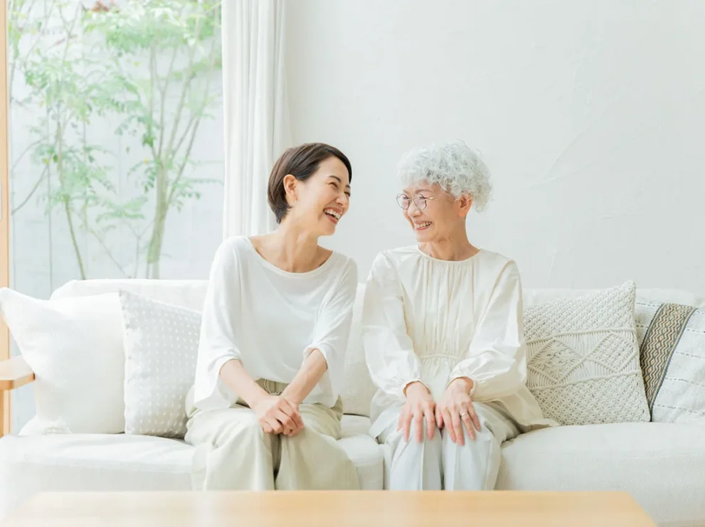 生前贈与は家族・親族以外の他人にもできる！贈与税の計算方法とは