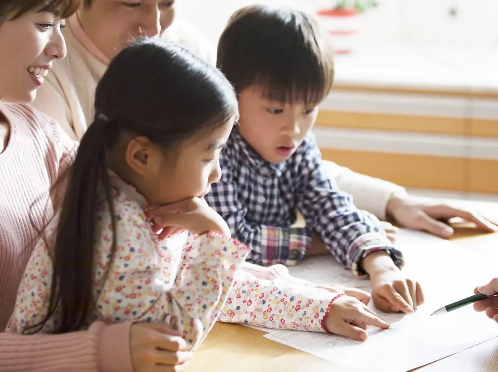 【ひな形付】未成年者との贈与契約書作成時のポイント！注意点とは？