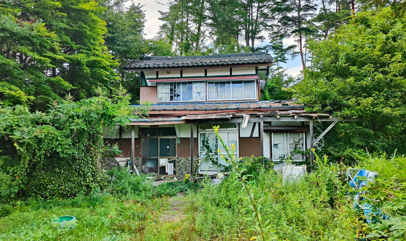 相続した空き家を放置する7つのリスク｜相続時にすべきこととは？