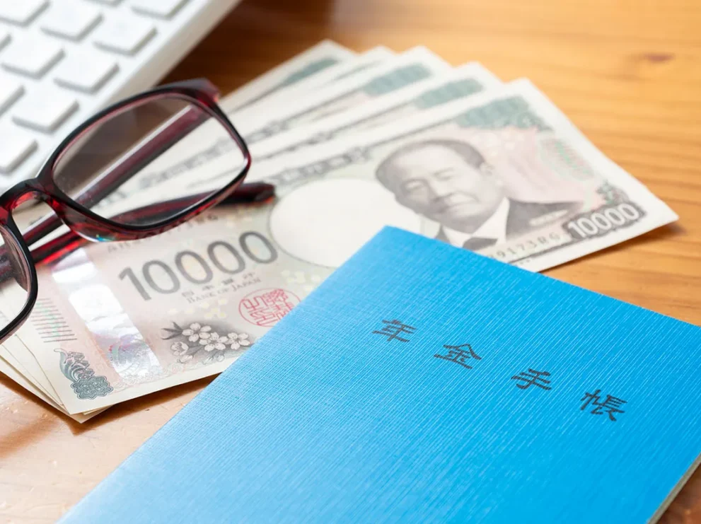 亡くなった人の預金が少額の場合も相続手続きは必要？手続き方法を解説