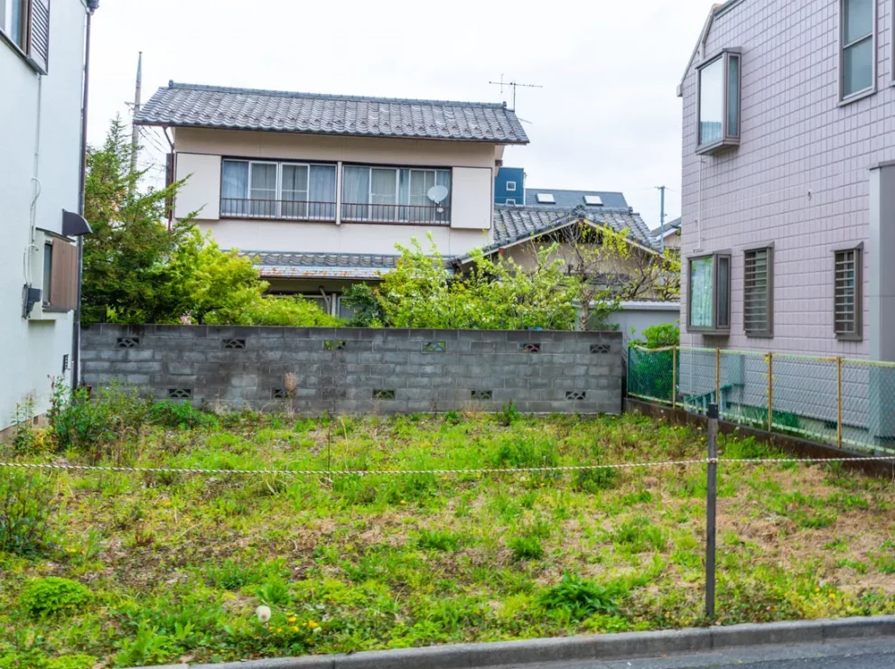 孫に土地を贈与するメリット・デメリット｜手続きの流れや注意点