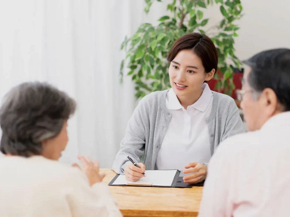 親の認知症は誰に相談する？9つの相談先や相談時の注意点について
