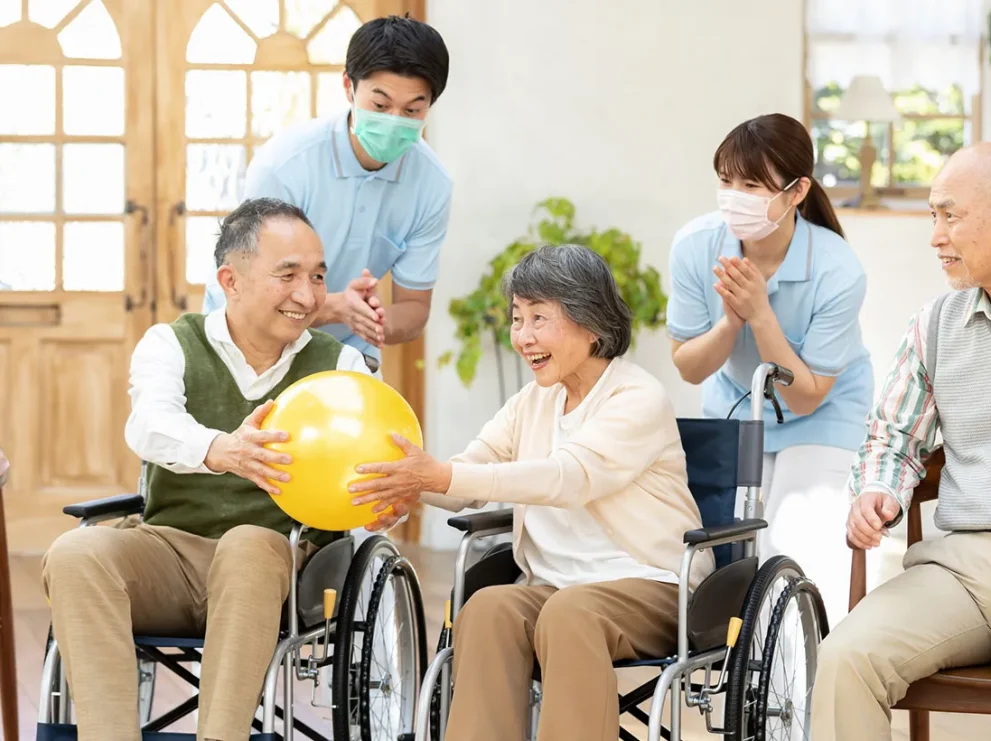 70歳から90歳までの介護費用は平均いくらかかる？負担軽減方法も解説