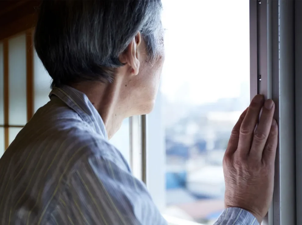 身元保証人になる家族・親族がいない高齢者はどうすればいい？