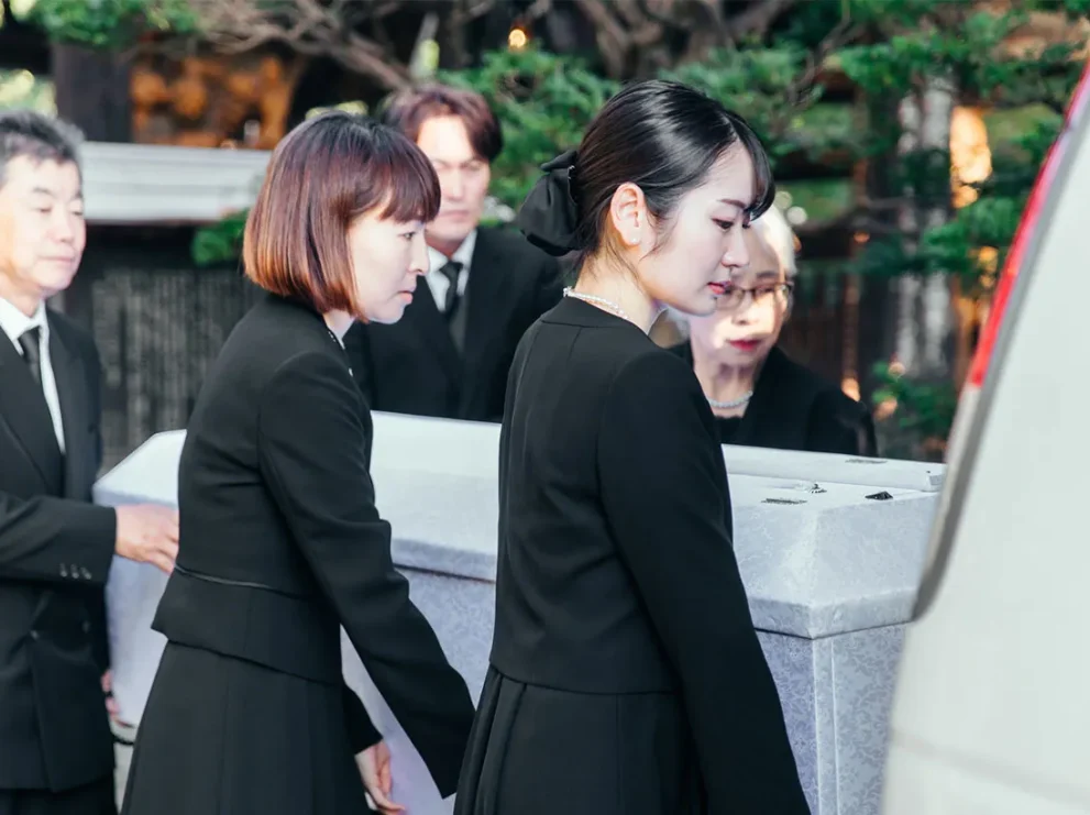 火葬費用・葬儀費用のお金がないときの対処法｜費用を抑える方法とは