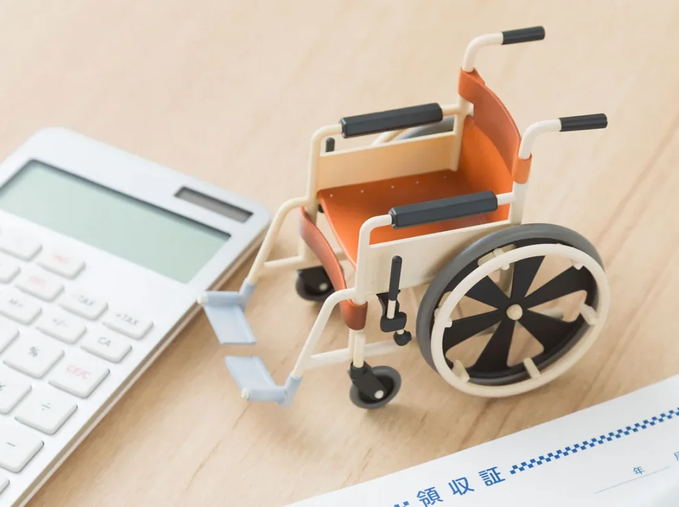 親の介護費用に充てるお金がないときの対処法｜費用を払うのは誰？