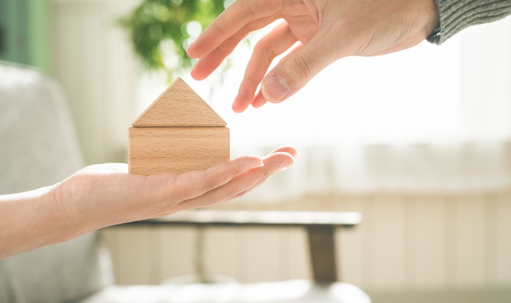不動産の生前贈与を失敗したくない人必見!費用と節税方法について