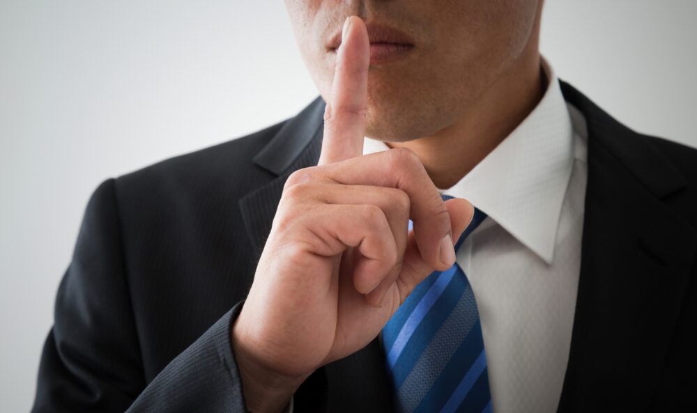 疎遠な相続人に相続を知らせないことは可能?連絡が取れない時の対処法
