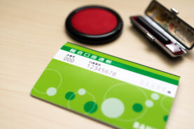家族の死後に預金引き出しをするのは違法？相続トラブルに注意が必要