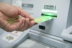 名義預金を使ってしまったら申告は必要？贈与税はかかるのか解説