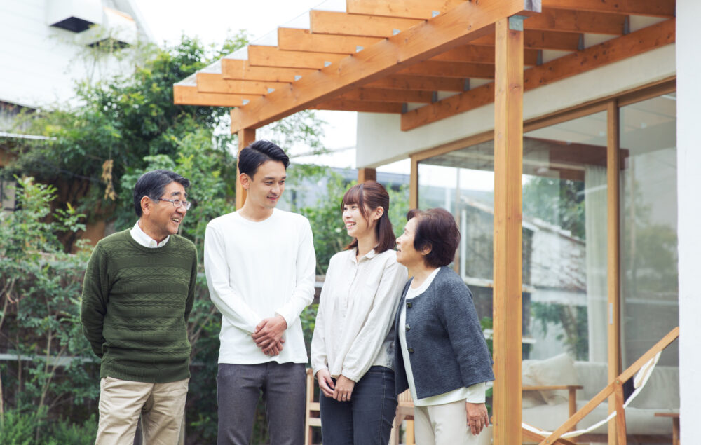婿養子は妻の両親と実両親どちらの財産も相続可能！相続分を解説