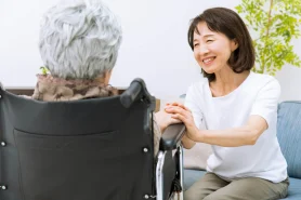 親の介護は放棄できない！介護が難しい場合の対処法3つを簡単解説