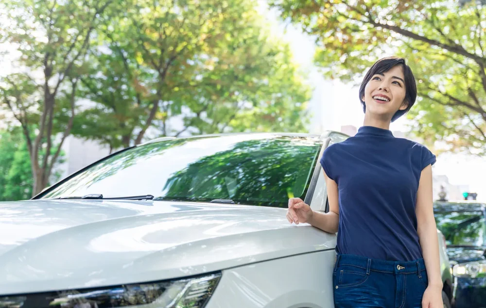 車のプレゼントで贈与税がかかるケースとは？節税・計算方法を解説