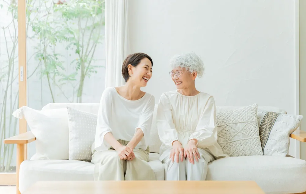 生前贈与は家族・親族以外の他人にもできる！贈与税の計算方法とは