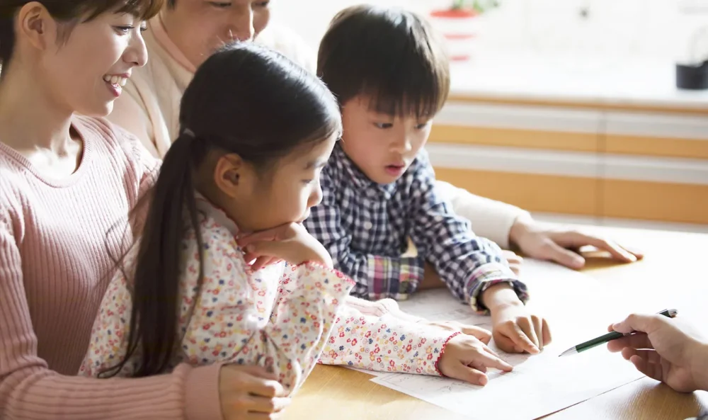 【ひな形付】未成年者との贈与契約書作成時のポイント！注意点とは？
