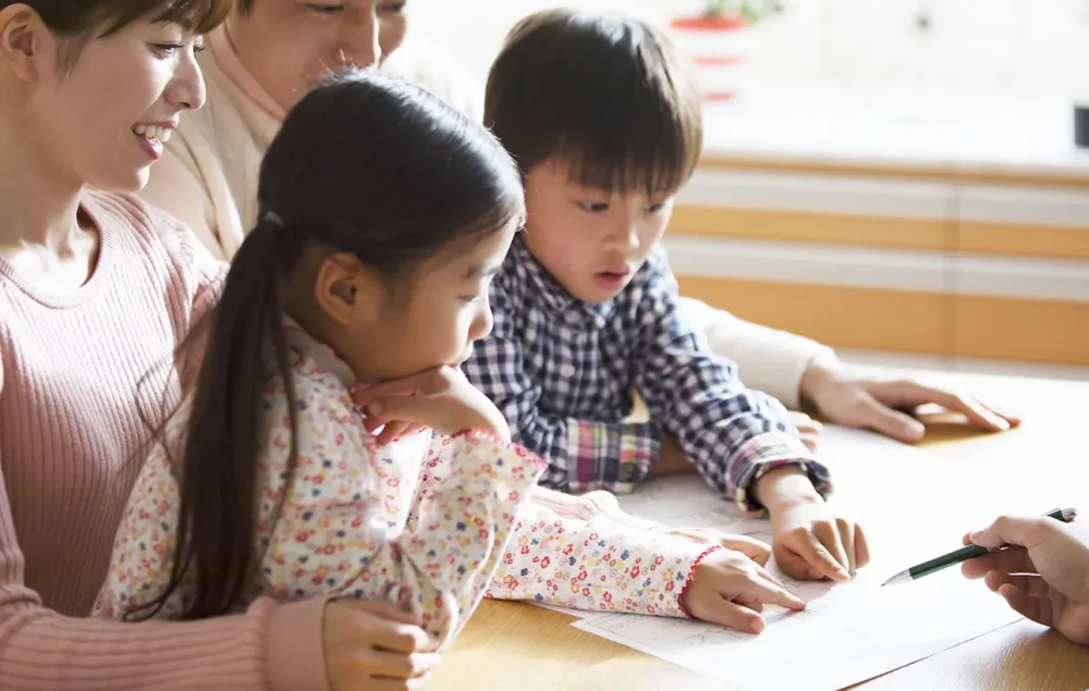 【ひな形付】未成年者との贈与契約書作成時のポイント！注意点とは？