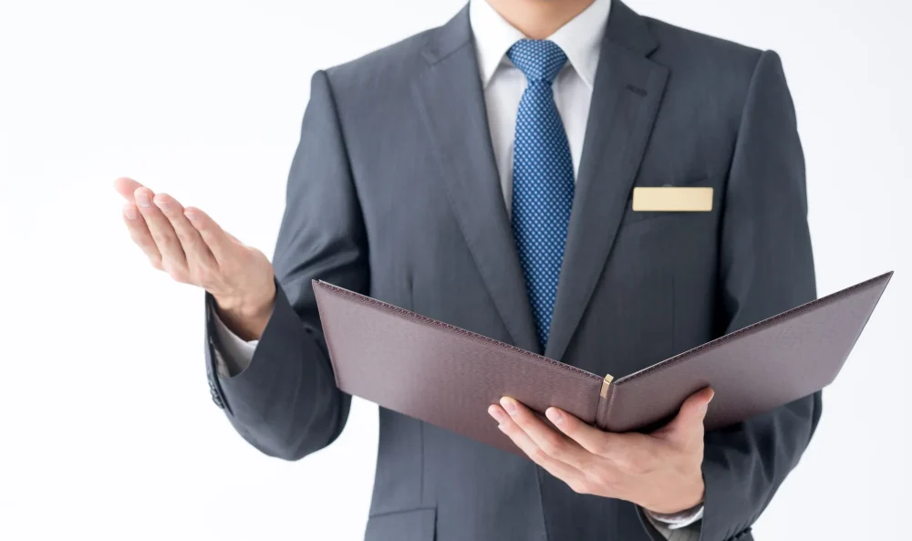 相続登記の司法書士【報酬相場】と【依頼を検討した方が良いケース】