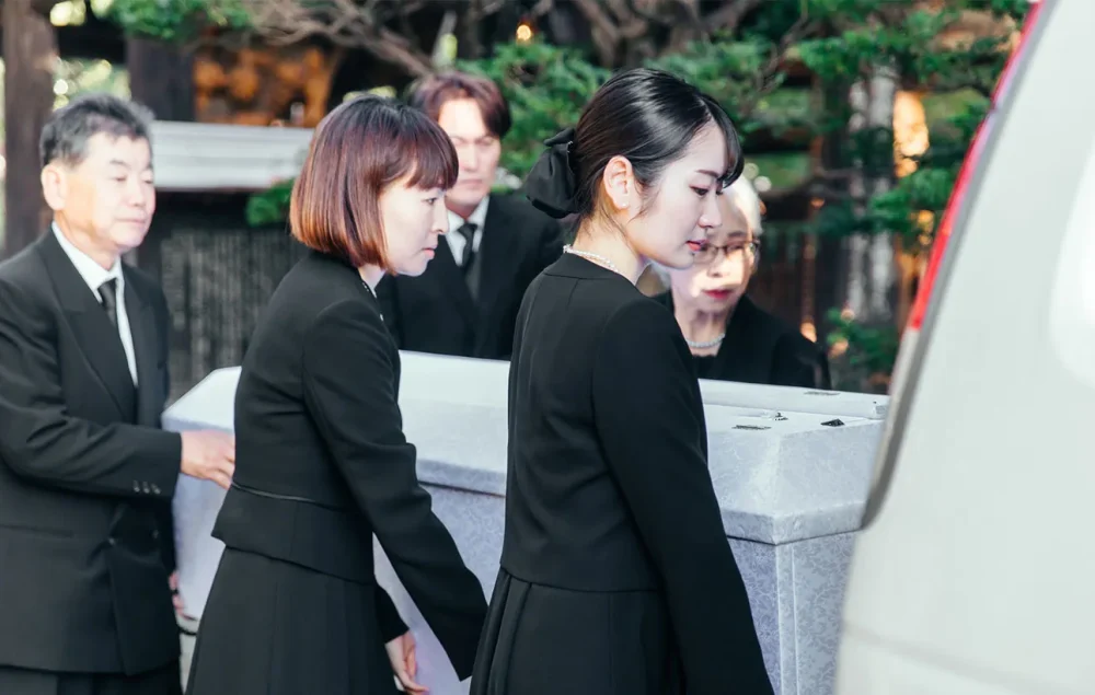 火葬費用・葬儀費用のお金がないときの対処法｜費用を抑える方法とは