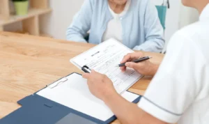 親が認知症かどうかのチェックリスト｜認知症と診断されたらどうする？