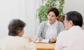 親の認知症は誰に相談する？9つの相談先や相談時の注意点について
