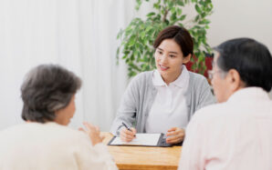 親の認知症は誰に相談する？9つの相談先や相談時の注意点について