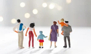 相続時精算課税制度で孫に贈与できる？メリット・デメリットを解説