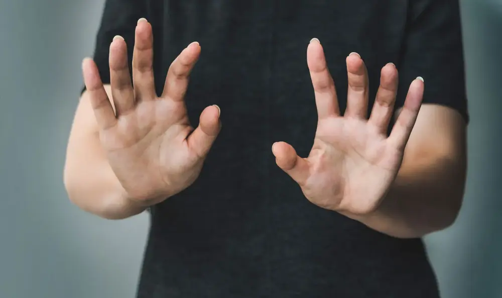 DNA鑑定は拒否できる？拒否するリスクや強制認知の手続きについて