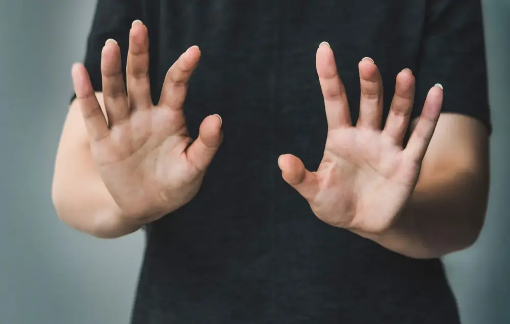 DNA鑑定は拒否できる？拒否するリスクや強制認知の手続きについて