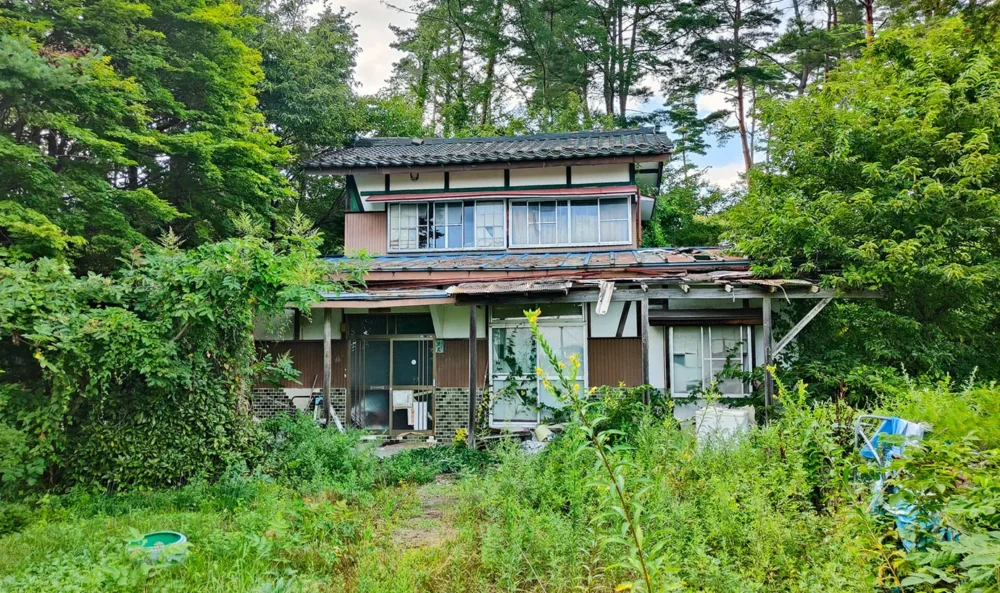 相続した空き家を放置する7つのリスク｜相続時にすべきこととは？