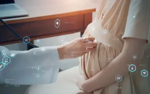 妊娠中のDNA鑑定はいつから可能?鑑定方法や費用相場について