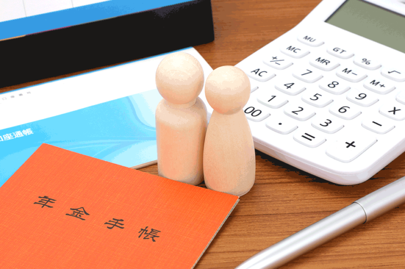 年金だけで生活するのは苦しい！生活が苦しくなる理由と今後の対処法