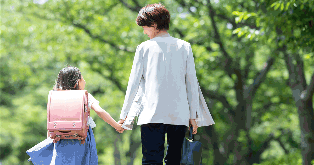 シングルマザーの自己破産は子どもや生活に影響する？注意点も解説