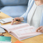 高齢者が借金を解決する方法6選！年金暮らしでも債務整理できる？