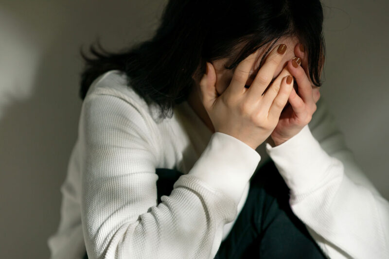 誰にも相談できない借金を放置するリスク！知り合い以外は誰に相談？